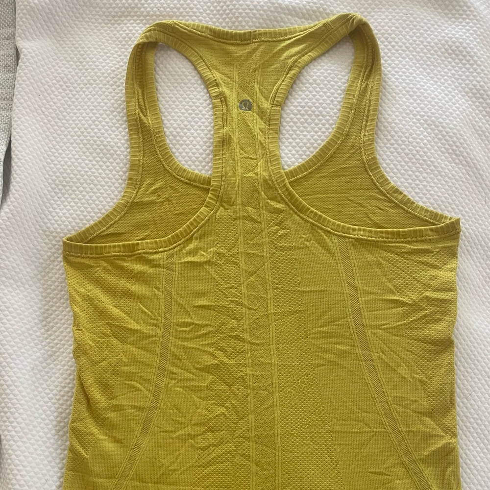 Lululemon Yellow Swiftly Tech Size 4 - image 4